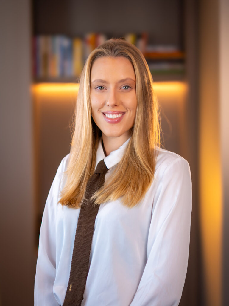 inicial caj09917.jpg